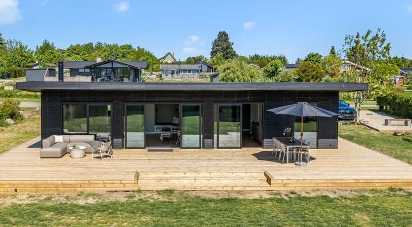 Photo of "Edvia" - 200m to the fjord