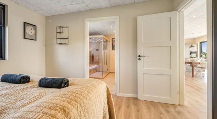 Photo of "Edvia" - 200m to the fjord