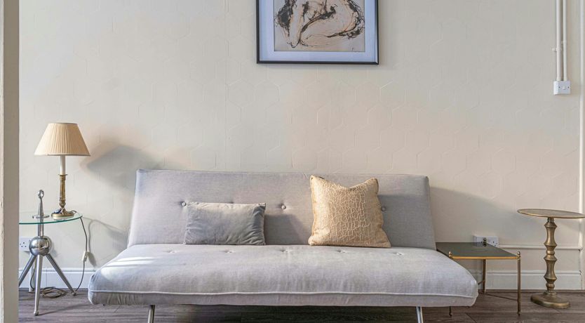 Photo of Knightsbridge Grace