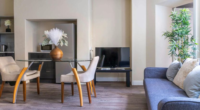 Photo of Knightsbridge Grace