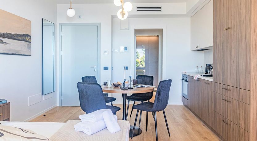 Photo of Como Classic