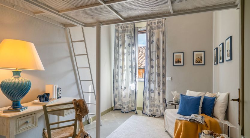 Photo of Serenade Me