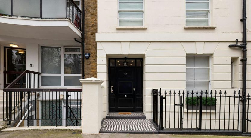 Photo of London Hues