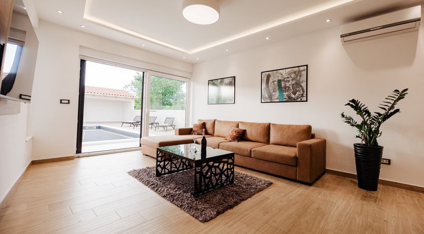 Photo of Costal Glaze