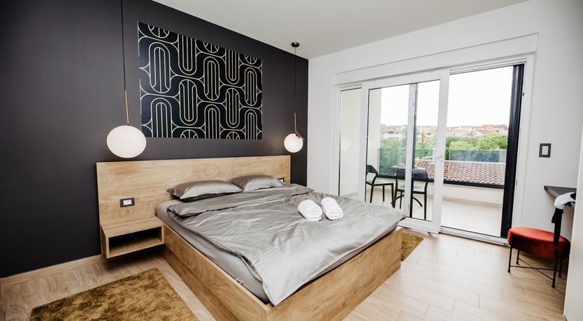 Photo of Costal Glaze