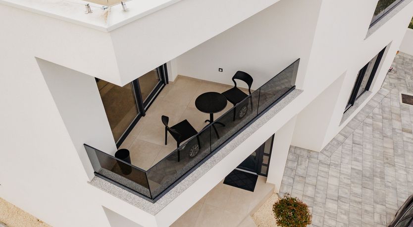 Photo of Costal Glaze