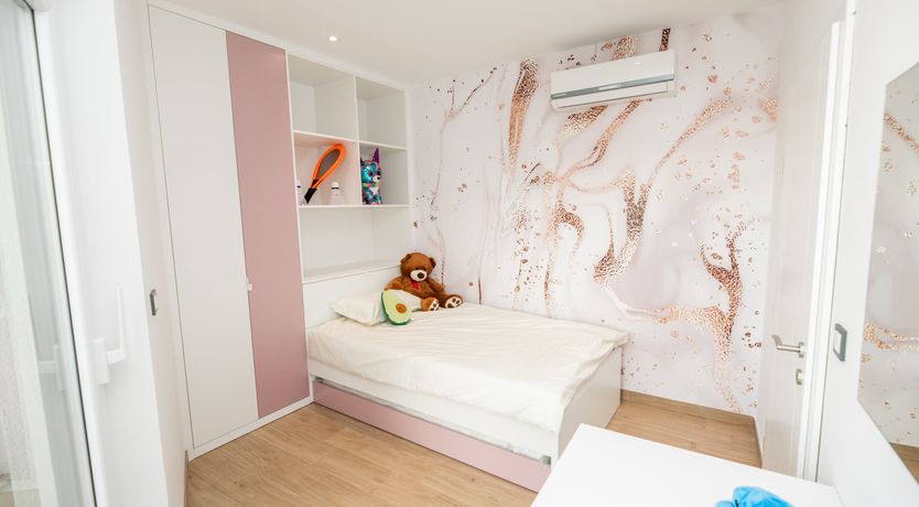 Photo of Costal Glaze