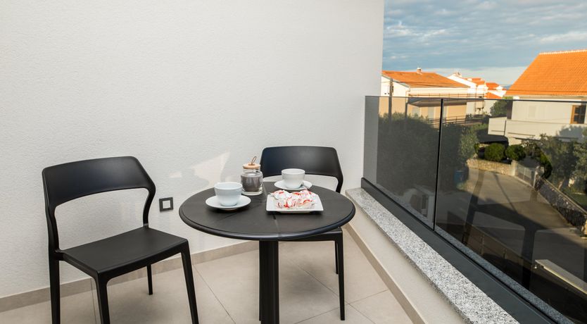 Photo of Costal Glaze