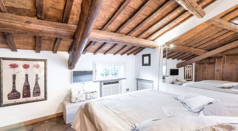 Photo of Roman Perspective