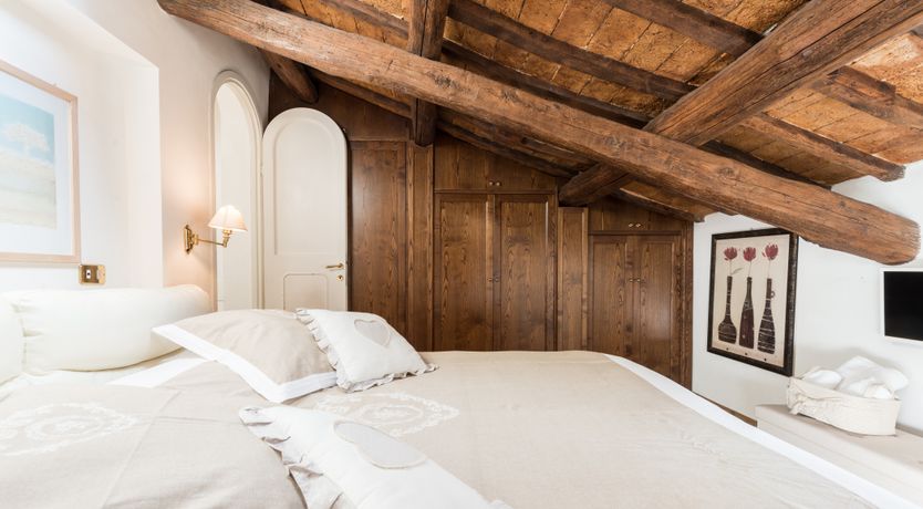 Photo of Roman Perspective