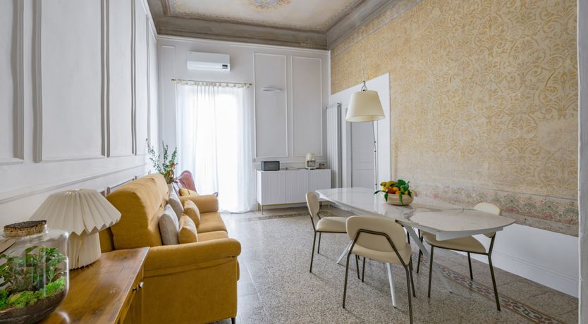 Photo of Florentine Treasure