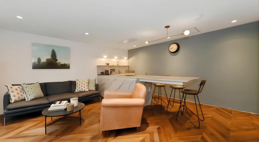 Photo of Notting Hill Breeze