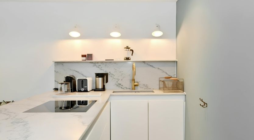 Photo of Notting Hill Breeze