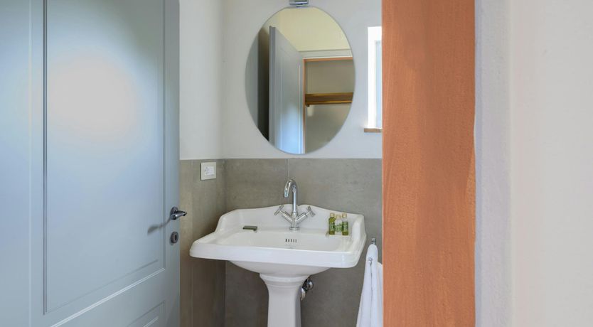 Photo of Hilltop Aria