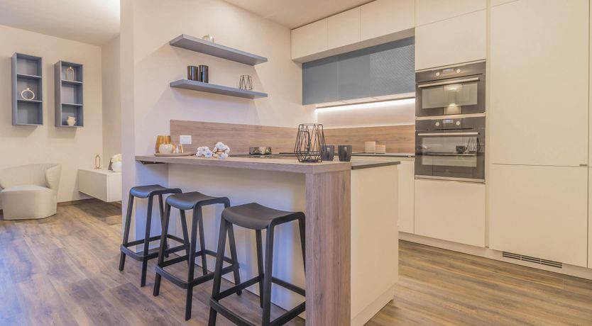 Photo of Lake Como Serenity