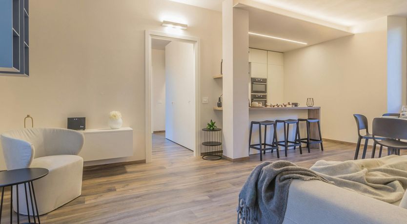 Photo of Lake Como Serenity