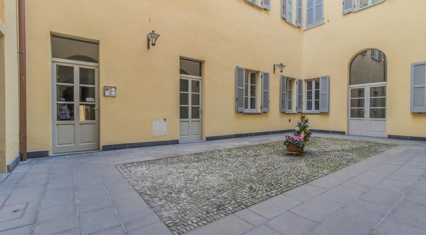 Photo of Lake Como Serenity