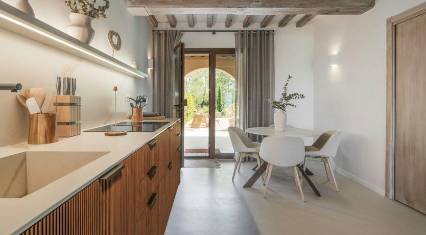 Photo of Stone & Linen