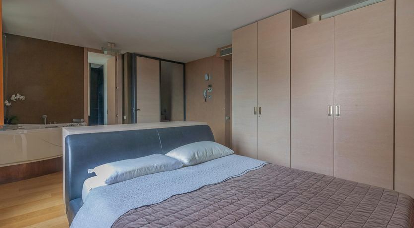 Photo of Sunset On The Lake