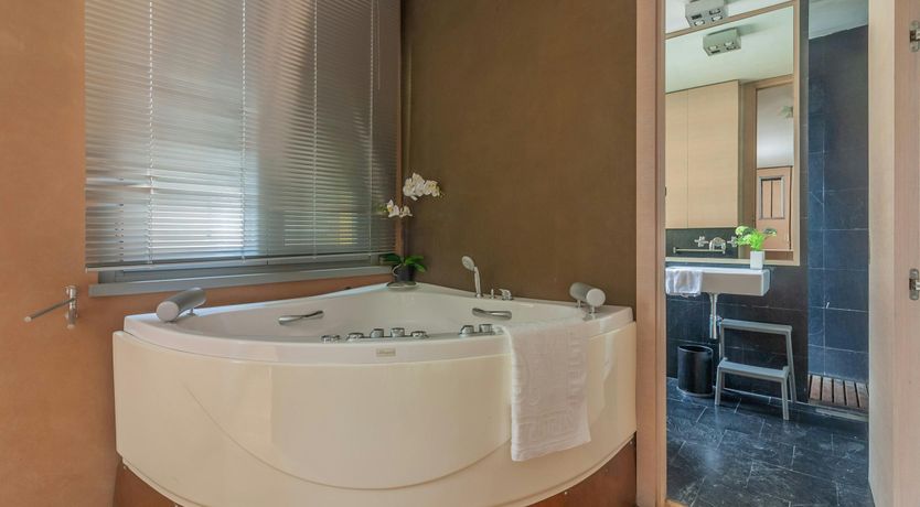 Photo of Sunset On The Lake