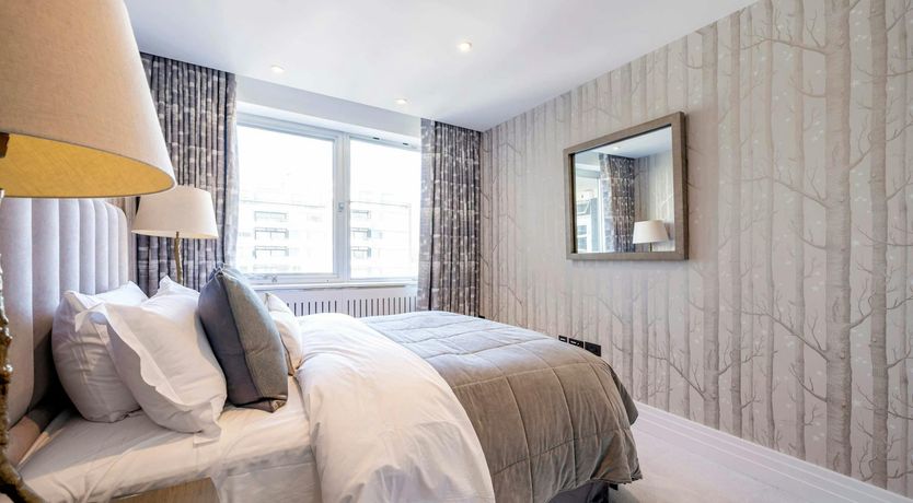 Photo of The Regent's Jewel