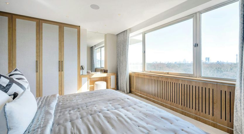 Photo of The Regent's Jewel