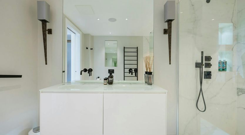 Photo of The Regent's Jewel