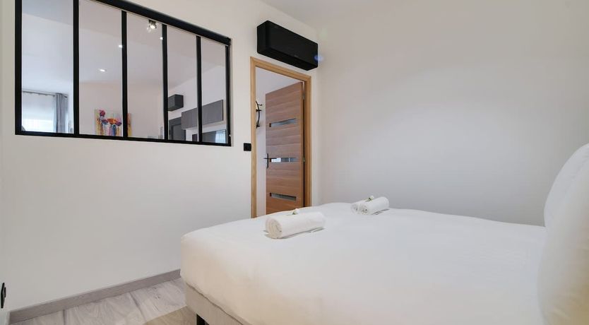 Photo of Daumesnil Delight