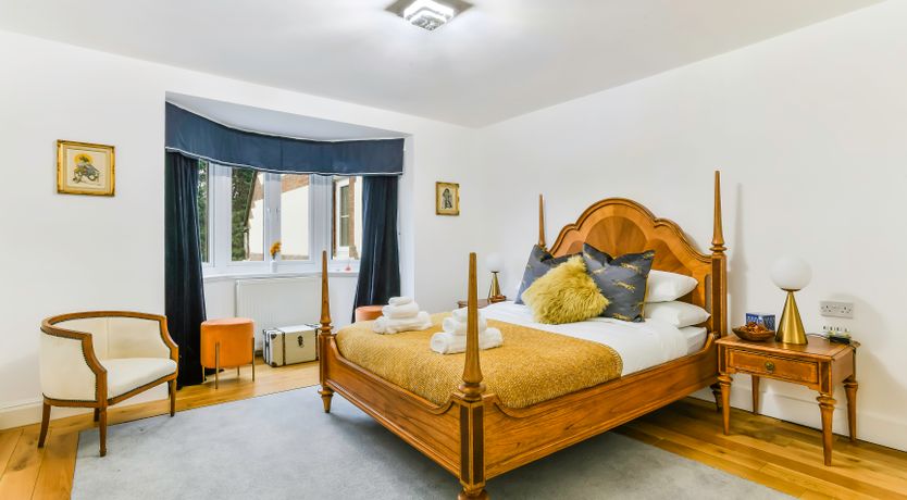 Photo of Surrey Hills Manor