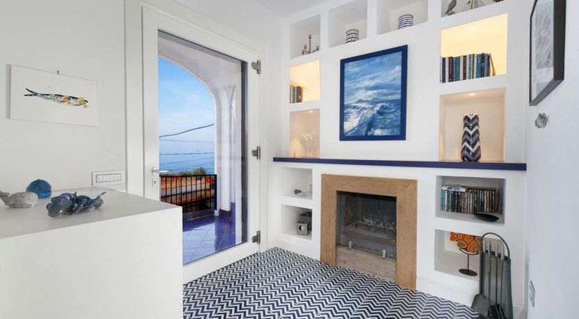 Photo of Sapphire Skyline