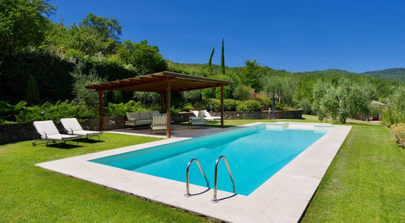 Photo of Tuscan Roses