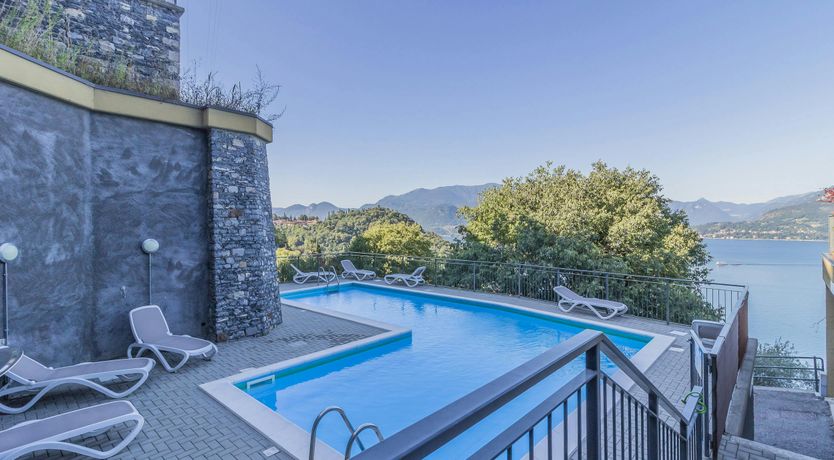 Photo of Lake Como View