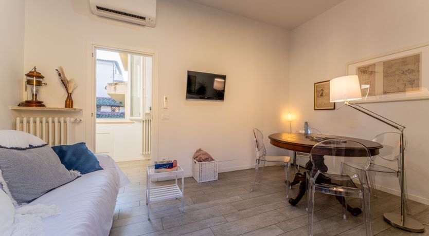 Photo of Florentine Elegance