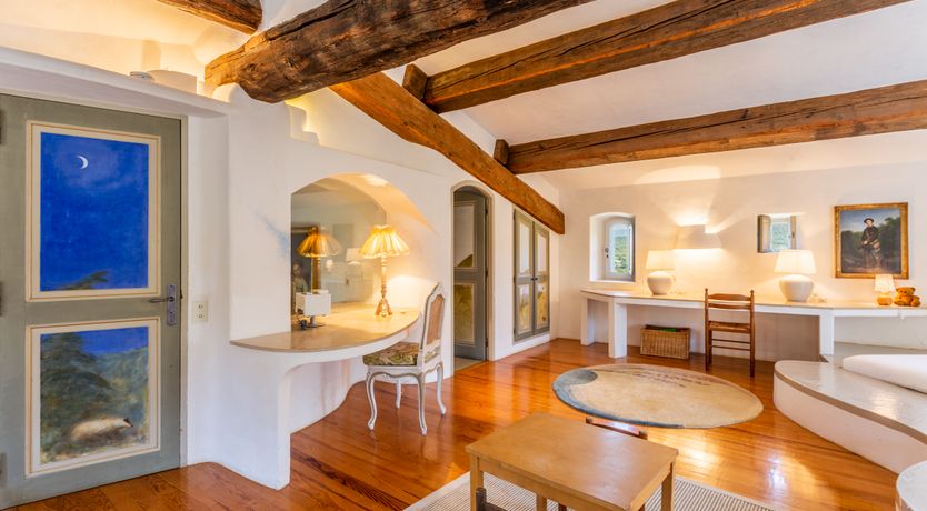 Photo of The Champagne Rose