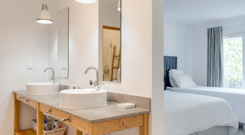 Photo of Ocean's Breeze