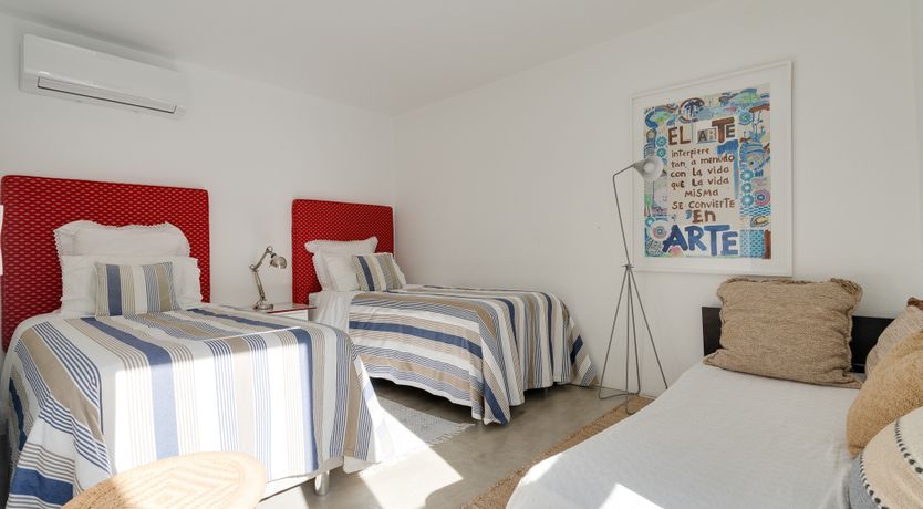 Photo of Ocean's Breeze