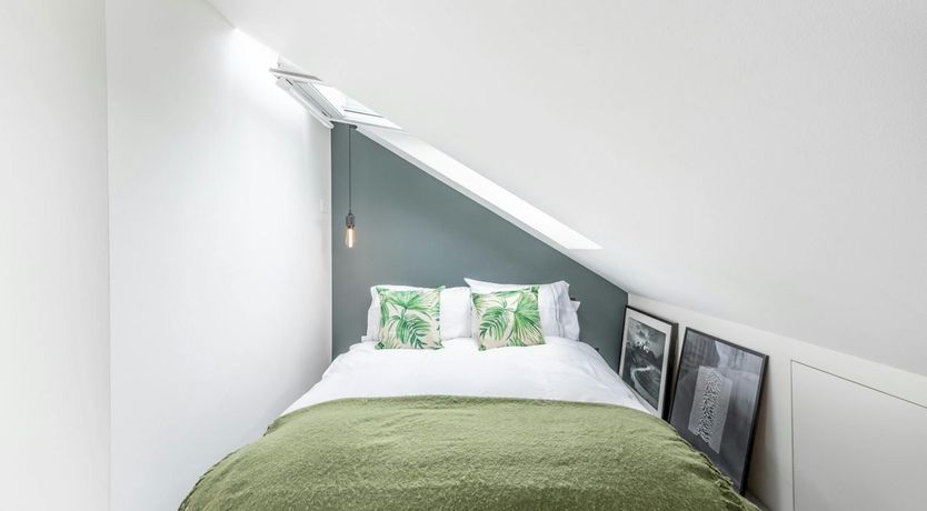 Photo of Thames Rhapsody