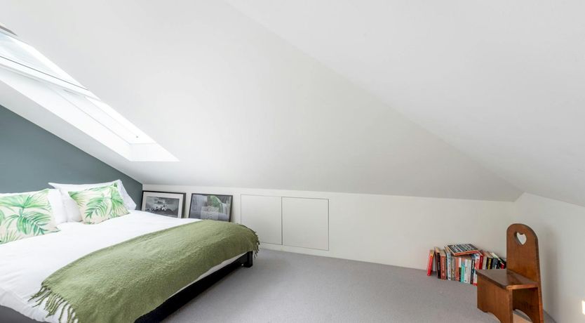 Photo of Thames Rhapsody