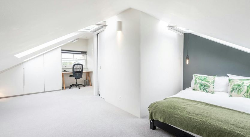 Photo of Thames Rhapsody