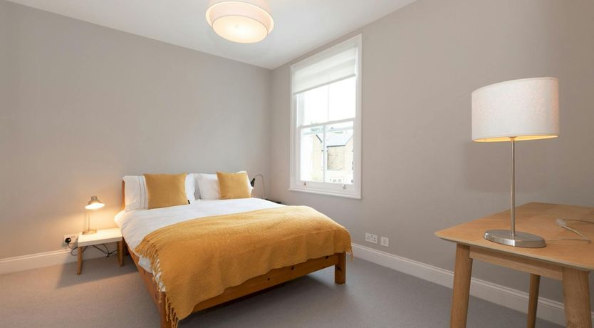 Photo of Thames Rhapsody