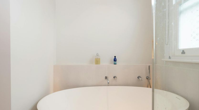 Photo of Thames Rhapsody