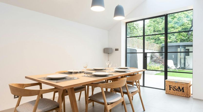 Photo of Thames Rhapsody