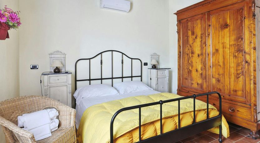 Photo of Olive Harmony