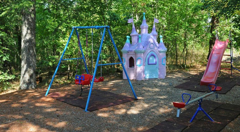 Photo of Pines & Wine