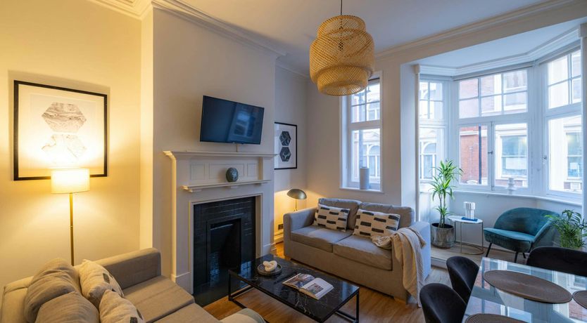 Photo of Mayfair Glow