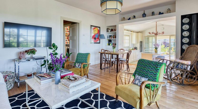 Photo of Tuscan Hush