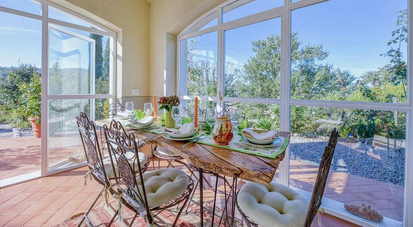 Photo of Tuscan Hush