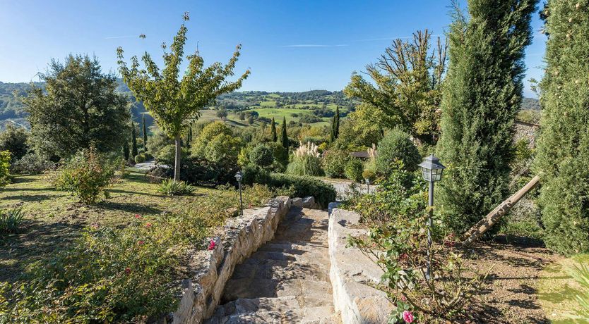 Photo of Tuscan Hush