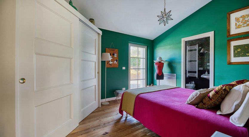 Photo of Tuscan Hush