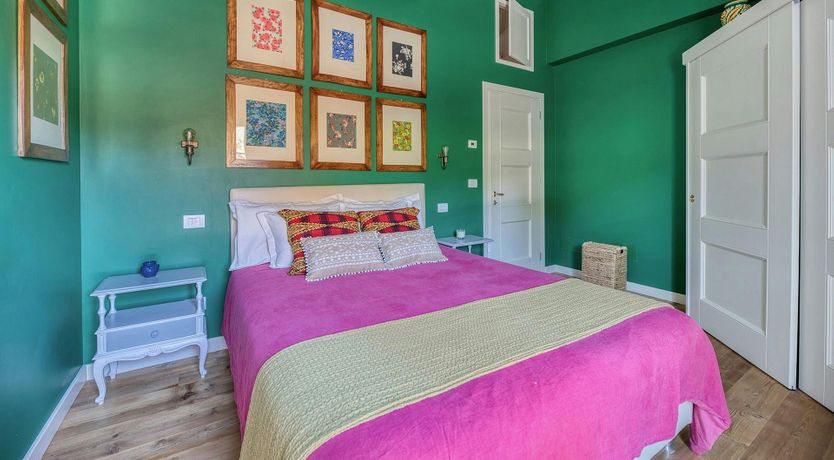 Photo of Tuscan Hush